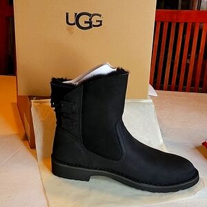 UGG | Naiyah Black Suede Ladies Boots, sz 9, New with box